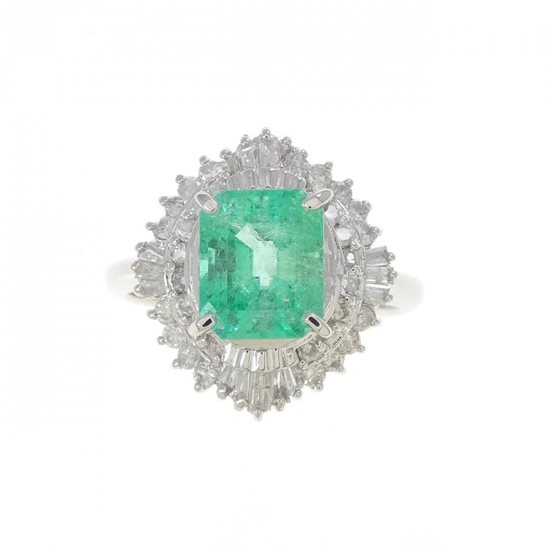 PT900 EMERALD RING - 2