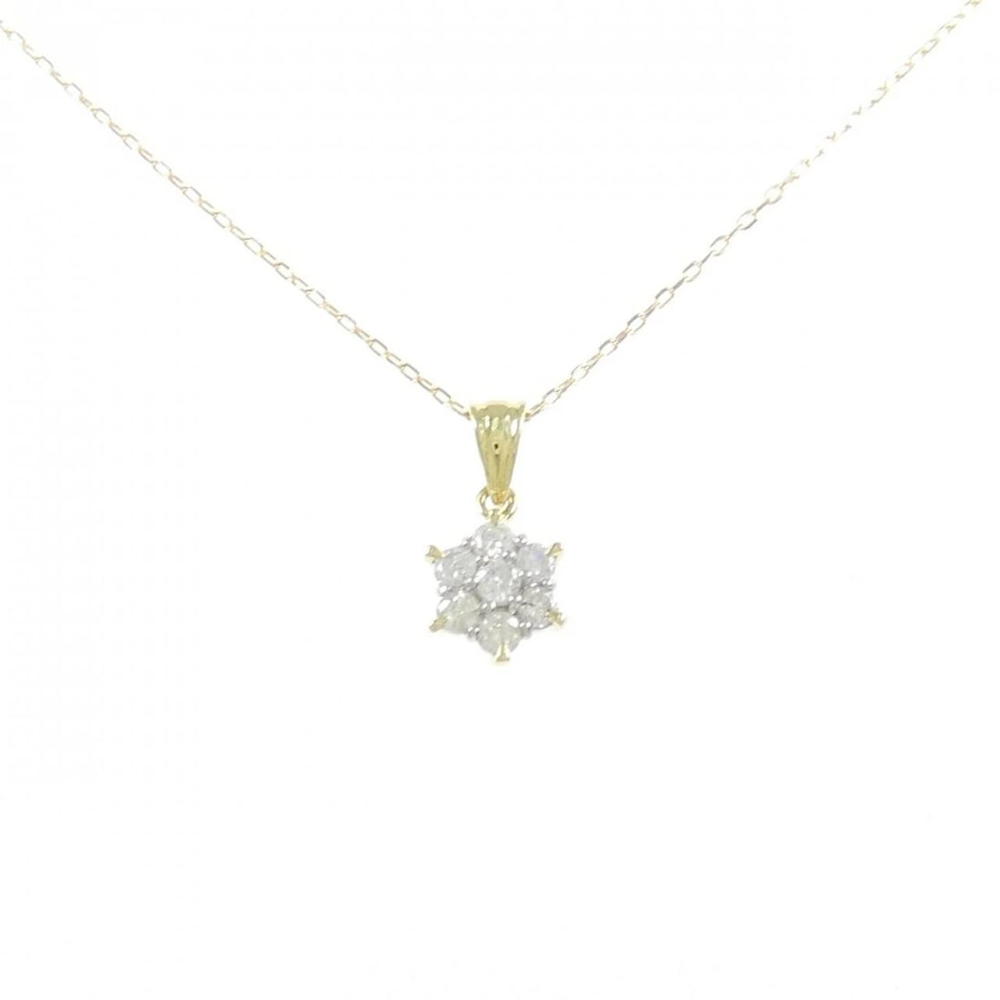 K18YG/PT900 DIAMOND NECKLACE: K18YG/PT900 Diamond Necklace Brand: Unbranded Type/Style: Diamond Necklace Material: K18YG/PT900, Color: YG PT Size: Size Length 45cm Accessories: None Accessories Notice: When purchasing pre-owned