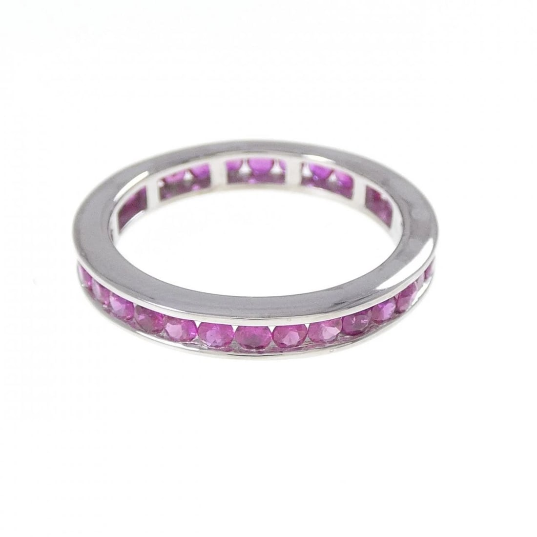 K18WG FULL ETERNITY RUBY RING: K18WG Full Eternity Ruby Ring Brand: Unbranded Type/Style: Ruby Ring Material: K18WG, Main Stone Ruby Color: WG Size: US5 1/4 Accessories: None Accessories Notice: When purchasing pre-owned goods,