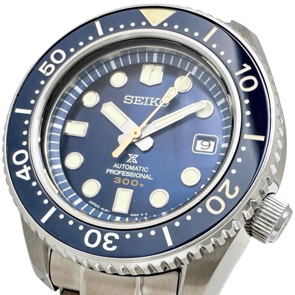 SEIKO WATCH MARINE MASTER AUTOMATIC WATCH: Seiko Watch Marine Master Automatic Watch Brand: SEIKO Type/Style: Wristwatch Material: SS Color: BLUE DIAL Size: Case size: 44mm Wrist size: Approx. 18.5cm Accessories: None Accessories N