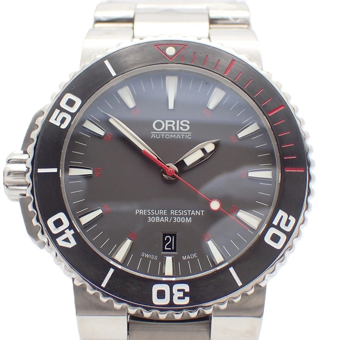ORIS WATCH AQUIS RED LIMITED AUTOMATIC GRAY DIAL STAINLESTEEL WATCH: Oris Watch Aquis Red Limited Automatic Gray Dial Stainlesteel Watch Brand: ORIS Type/Style: Wristwatch Material: SS Color: GRAY DIAL Size: Case size: 42mm Wrist size: 18cm Accessories: None