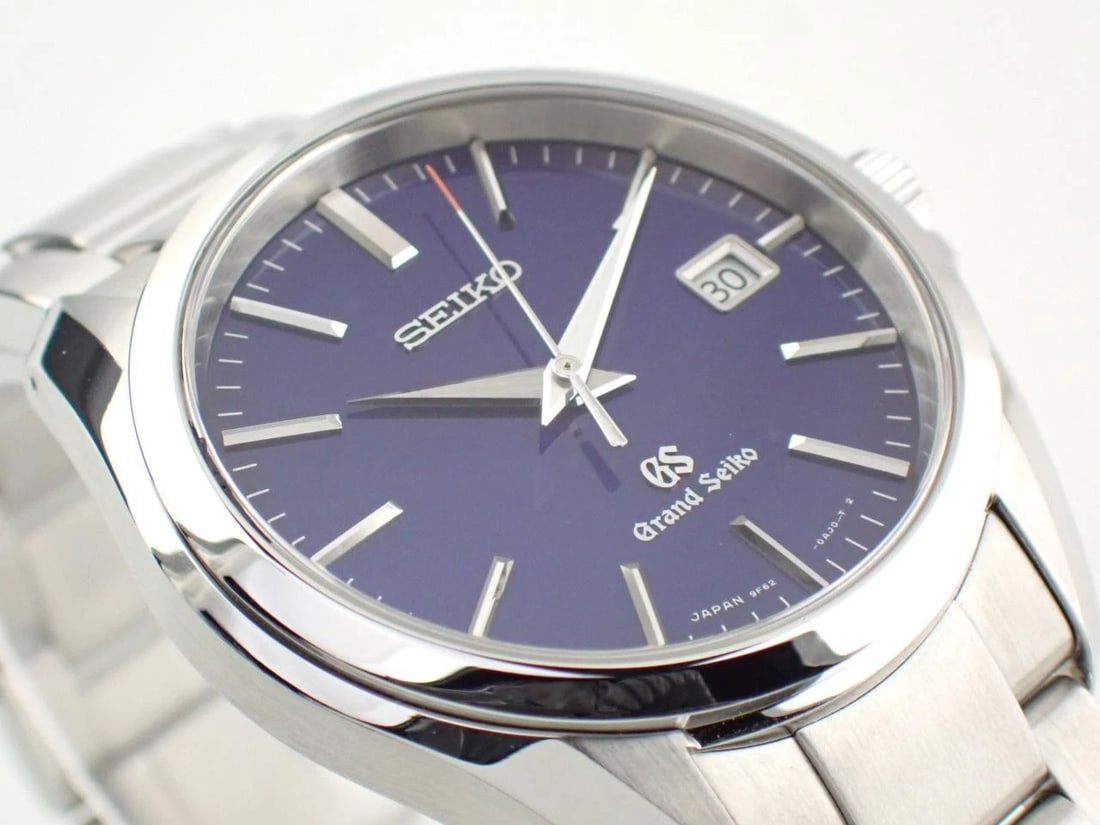 SEIKO WATCH GRAND SEIKO QUARTZ BLUE DIAL STAINLESTEEL WATCH: Seiko Watch Grand Seiko Quartz Blue Dial Stainlesteel Watch Brand: SEIKO Type/Style: Wristwatch Material: SS Color: BLUE DIAL Size: Case size: 38mm Wrist size: 18.5cm Accessories: None Acc