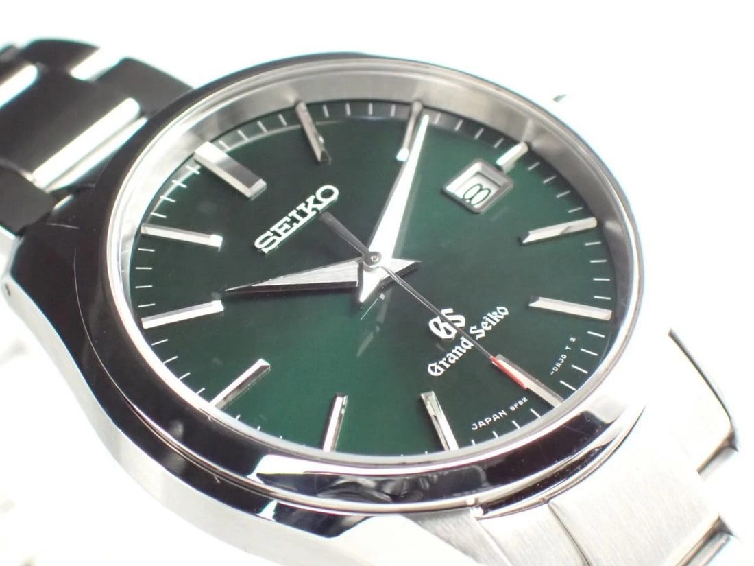 SEIKO WATCH GRAND SEIKO QUARTZ GREEN WATCH (1 of 4)