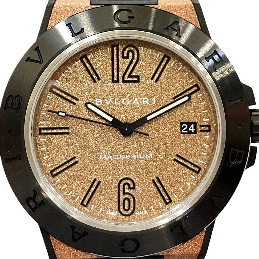BVLGARI WATCH DIAGONO MAGNESIUM AUTOMATIC WATCH: Bvlgari Watch Diagono Magnesium Automatic Watch Brand: BVLGARI Type/Style: Wristwatch Material: Magnesium Color: BROWN DIAL Size: Case size: 41mm Wrist size: 19cm Accessories: None Accesso
