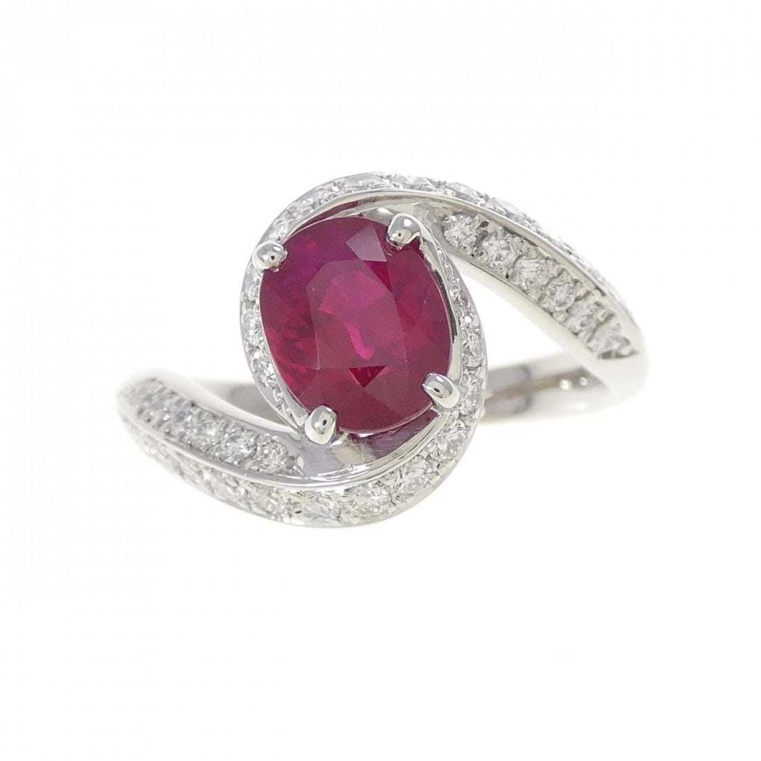 TASAKI RUBY RING BURMESE (1 of 2)
