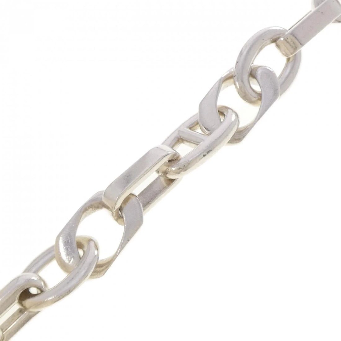 HERMES ALEA BRACELET: Hermes Alea Bracelet Brand: HERMES Type/Style: Hermes Bracelet Material: 925Silver, Color: Silver Size: 21cm Max width approx: 18.5mm Accessories: None Accessories Notice: When purchasing pre-owned