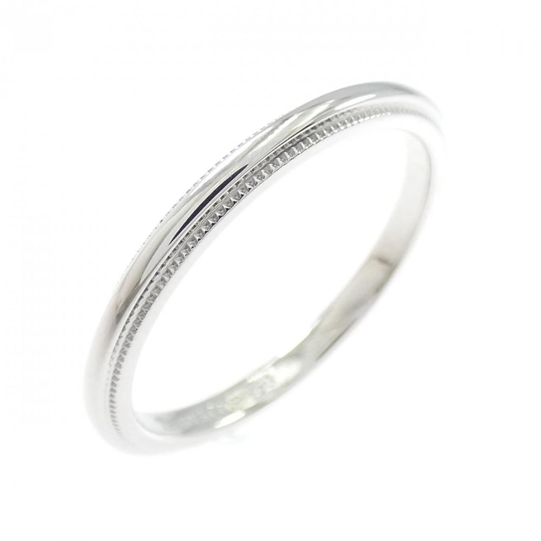 TIFFANY & CO. MILGRAIN RING: TIFFANY & Co. Milgrain Ring Brand: TIFFANY&Co. Type/Style: TIFFANY & Co. Ring Material: Platinum950, Color: Platinum Size: US7 Accessories: None Accessories Notice: When purchasing pre-owned goods,
