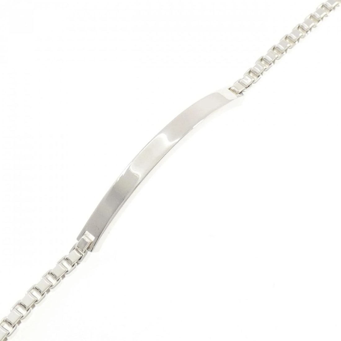 TIFFANY & CO. VENETIAN LINK ID BRACELET: TIFFANY & Co. Venetian Link ID Bracelet Brand: TIFFANY&Co. Type/Style: TIFFANY & Co. Bracelet Material: 925Silver, Color: Silver Size: 18.5cm Max width approx.: 5.3mm Accessories: None Accessories