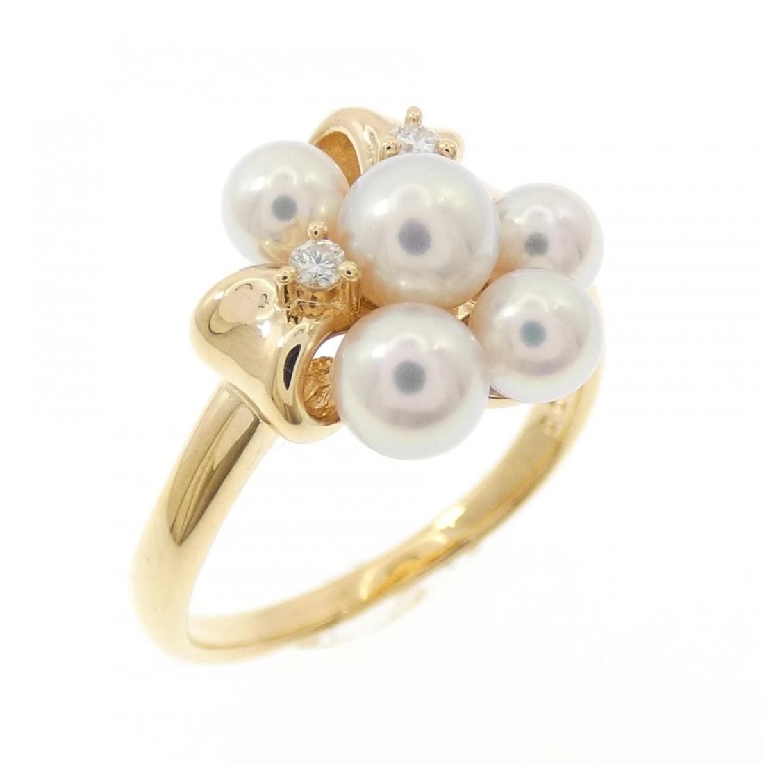 TASAKI AKOYA PEARL RING: Tasaki Akoya Pearl Ring Brand: TASAKI Type/Style: Tasaki Ring Material: K18 yellow gold, Main Stone Secondary Stone Natural Color: yellow gold Size: US5 1/4 Accessories: None Accessories Notice: When