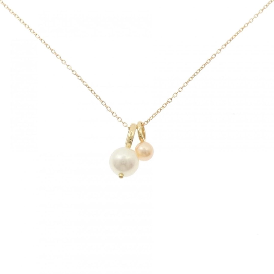 TASAKI AKOYA PEARL NECKLACE: TASAKI Akoya Pearl Necklace Brand: TASAKI Type/Style: Tasaki Necklace Material: K18 yellow gold, Color: yellow gold Size: 38-42cm Pendant (left): Approx. 13.8mm (height) x 6.4mm (width) Pendant