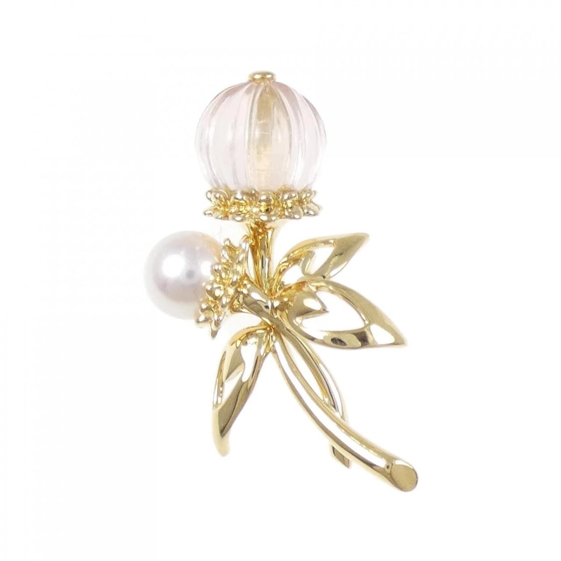 MIKIMOTO CHRISTMAS CHARITY BROOCH: Mikimoto Christmas Charity Brooch Brand: MIKIMOTO Type/Style: MIKIMOTO Pendant/Brooch Material: K18 yellow gold, Color: yellow gold Size: Approximate dimensions (height x width): 26.9mm x 14.2mm