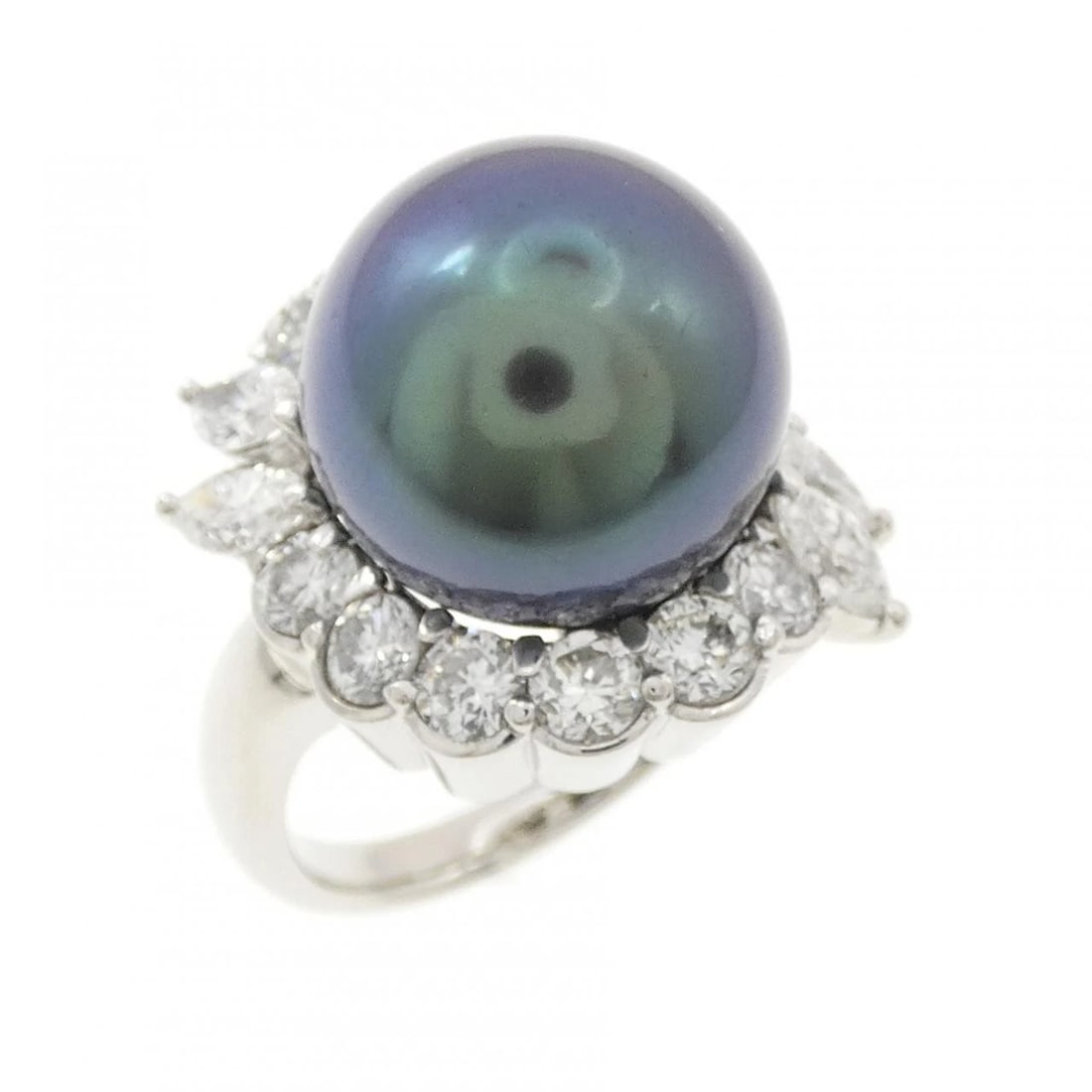 TASAKI BLACK PEARL RING: TASAKI Black Pearl Ring Brand: TASAKI Type/Style: Tasaki Ring Material: Platinum900, Main Stone Secondary Stone Natural Color: Platinum Size: US6 1/4 Accessories: None Accessories Notice: When