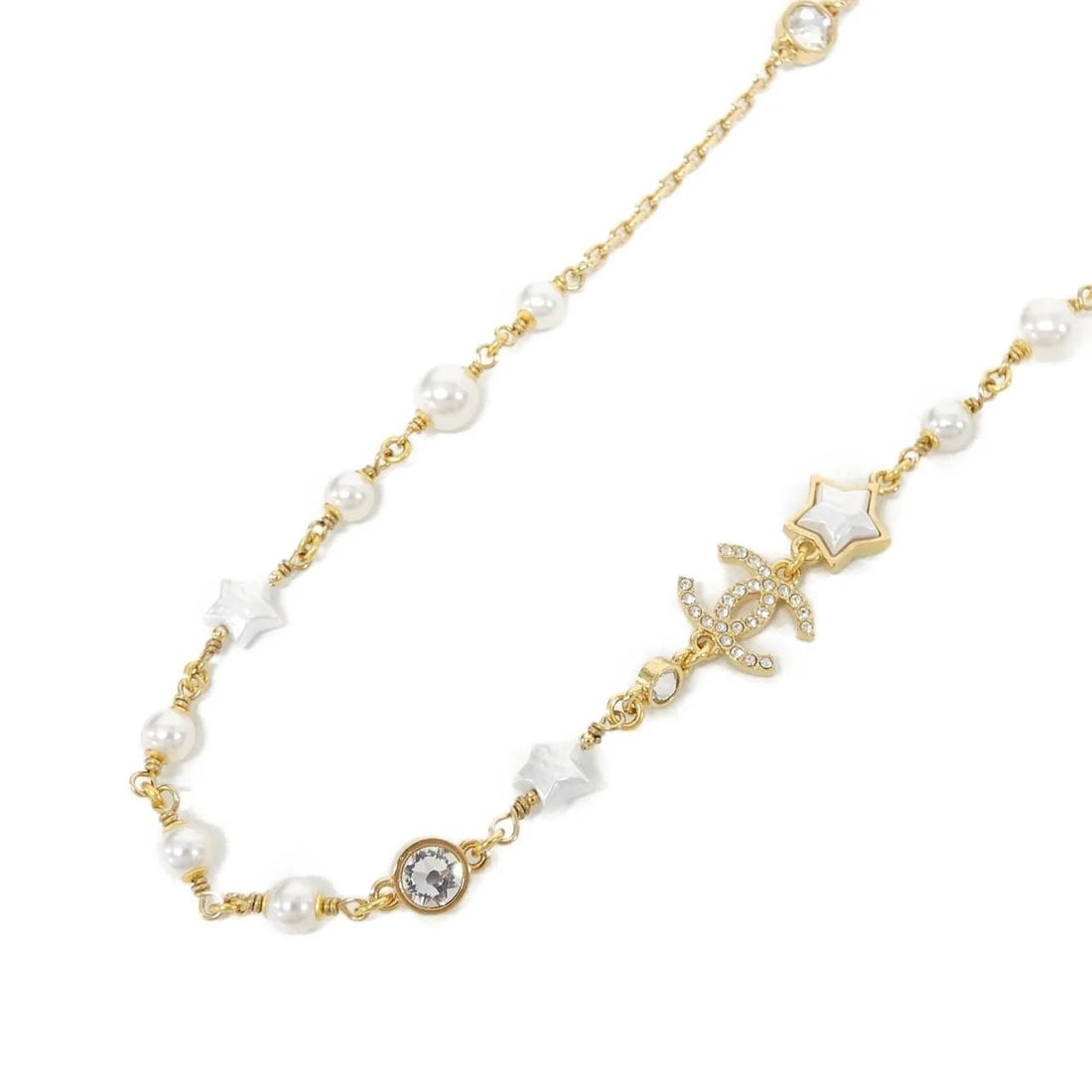 CHANEL FAKE PEARL NECKLACE: Chanel Fake pearl Necklace Brand: CHANEL Type/Style: Chanel Necklace Material: Fake pearl, Color: WHITE+CRYSTAL / GOLD Metal Size: Length: 95-100mm cm Motif width x height: 2mm cm x 1.5mm cm Acces