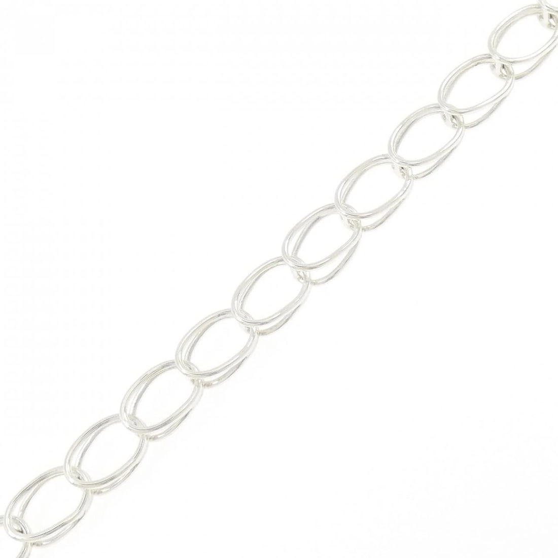 TIFFANY & CO. 925 BRACELET: TIFFANY & Co. 925 bracelet Brand: TIFFANY&Co. Type/Style: TIFFANY & Co. Bracelet Material: 925Silver, Color: Silver Size: 19cm Max width approx: 8.2mm Accessories: None Accessories Notice: When
