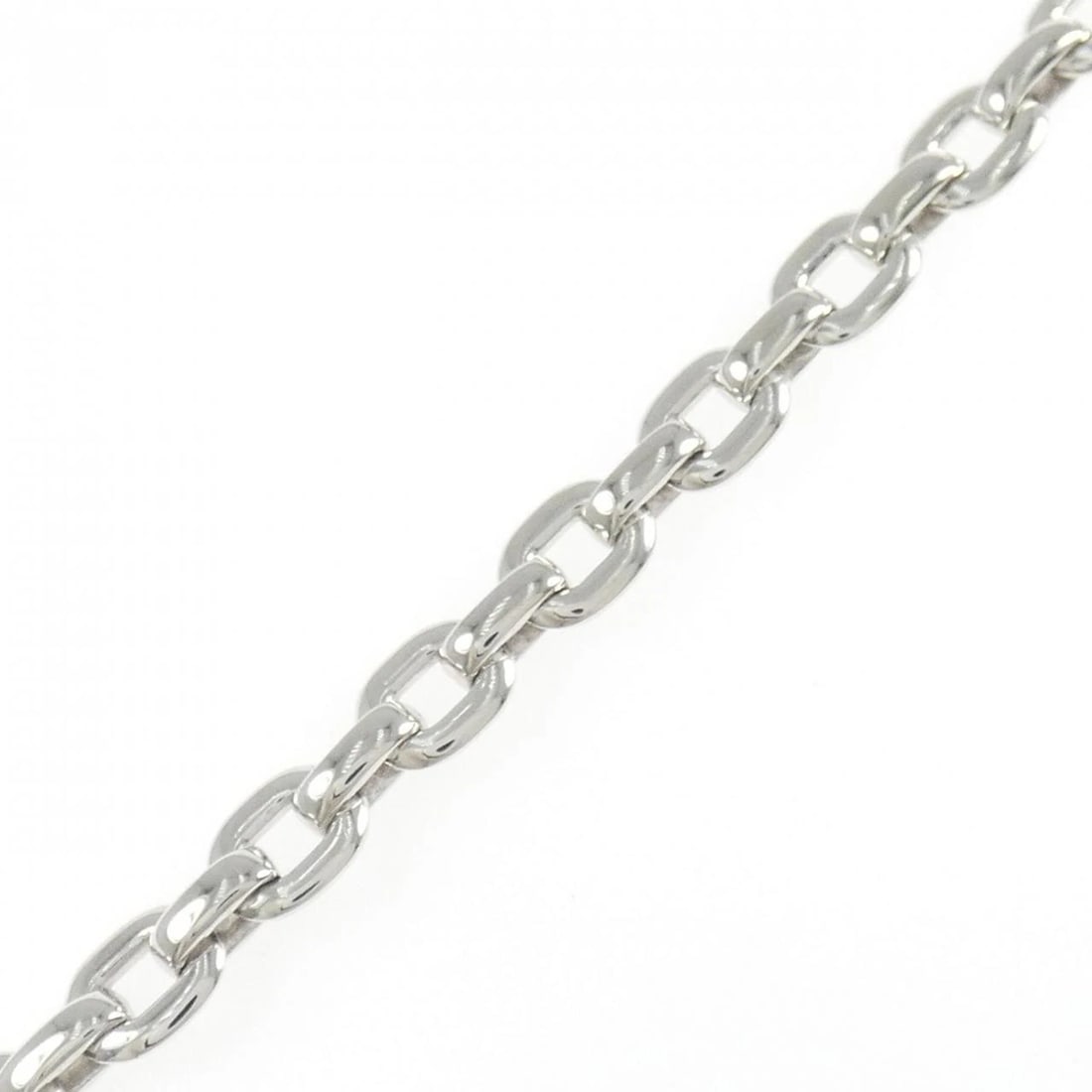 CARTIER CHARM BRACELET: Cartier Charm Bracelet Brand: CARTIER Type/Style: Cartier Bracelets Material: 750 white gold, Color: white gold Size: 18.5cm Max width approx: 5.2mm Accessories: None Accessories Notice: When