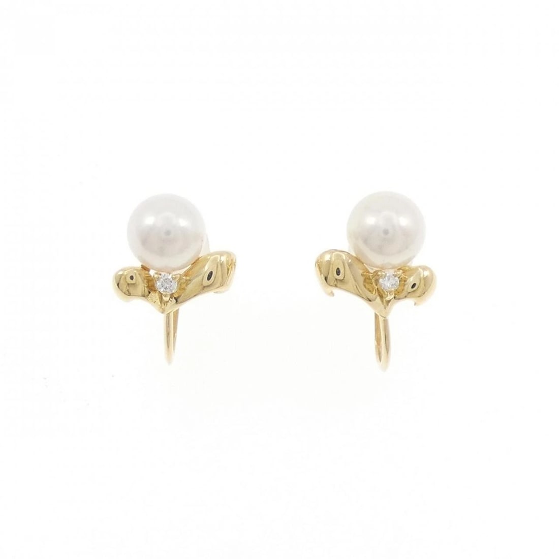 MIKIMOTO AKOYA PEARL EARRINGS: Mikimoto Akoya Pearl Earrings Brand: MIKIMOTO Type/Style: MIKIMOTO Pierce/Earring Material: K18 yellow gold, Main Stone Secondary StoneNatural Color: yellow gold Size: Approx. height x width: 9.6mm x