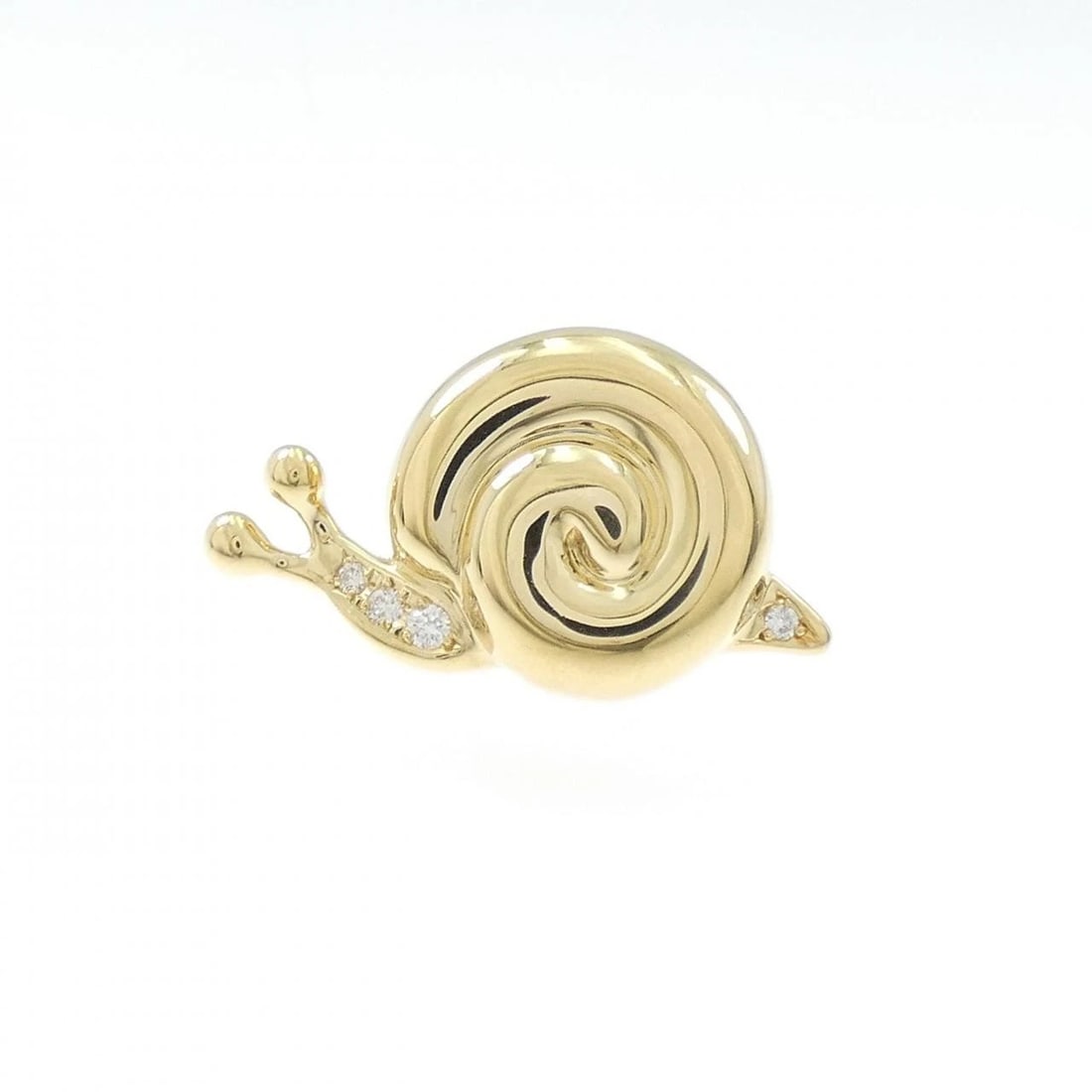 MIKIMOTO SNAIL DIAMOND BROOCH: Mikimoto Snail Diamond Brooch Brand: MIKIMOTO Type/Style: MIKIMOTO Pendant/Brooch Material: K18 yellow gold, Main Stone Natural Color: yellow gold Size: Approx. height x width: 15.2mm x 25.7mm