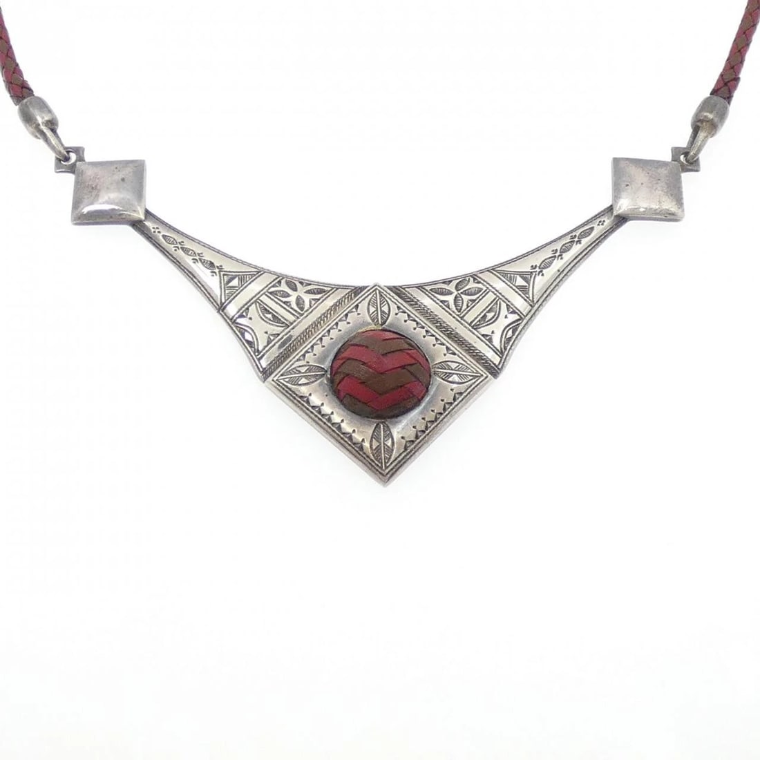 HERMES HALLMARK NECKLACE: Hermes Hallmark Necklace Brand: HERMES Type/Style: Hermes Necklace Material: Hall mark, Color: Silver Size: 47cm Pendant length approx. x width approx.: 77.7mmx122.6mm Chain maximum width approx.: 4.2
