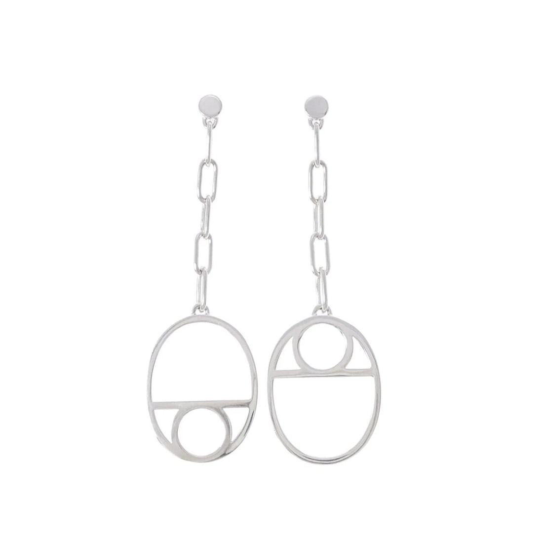 HERMES CHAINE D'ANCRE GAME PIERCE: Hermes Chaine d'Ancre Game Pierce Brand: HERMES Type/Style: Hermes Pierce/Earring Material: 925Silver, Color: Silver Size: Approximate dimensions (height x width): 78.3mm x 24.0mm Accessories: None