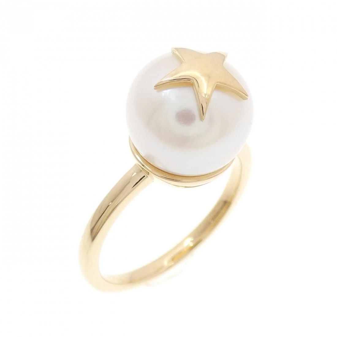 PEARL K18 YELLOW GOLD RING: Pearl K18 yellow gold Ring Brand: None Type/Style: Ring Material: K18 yellow gold, Color: yellow gold Size: US5 3/4 Accessories: None Accessories Notice: When purchasing pre-owned goods, please refer