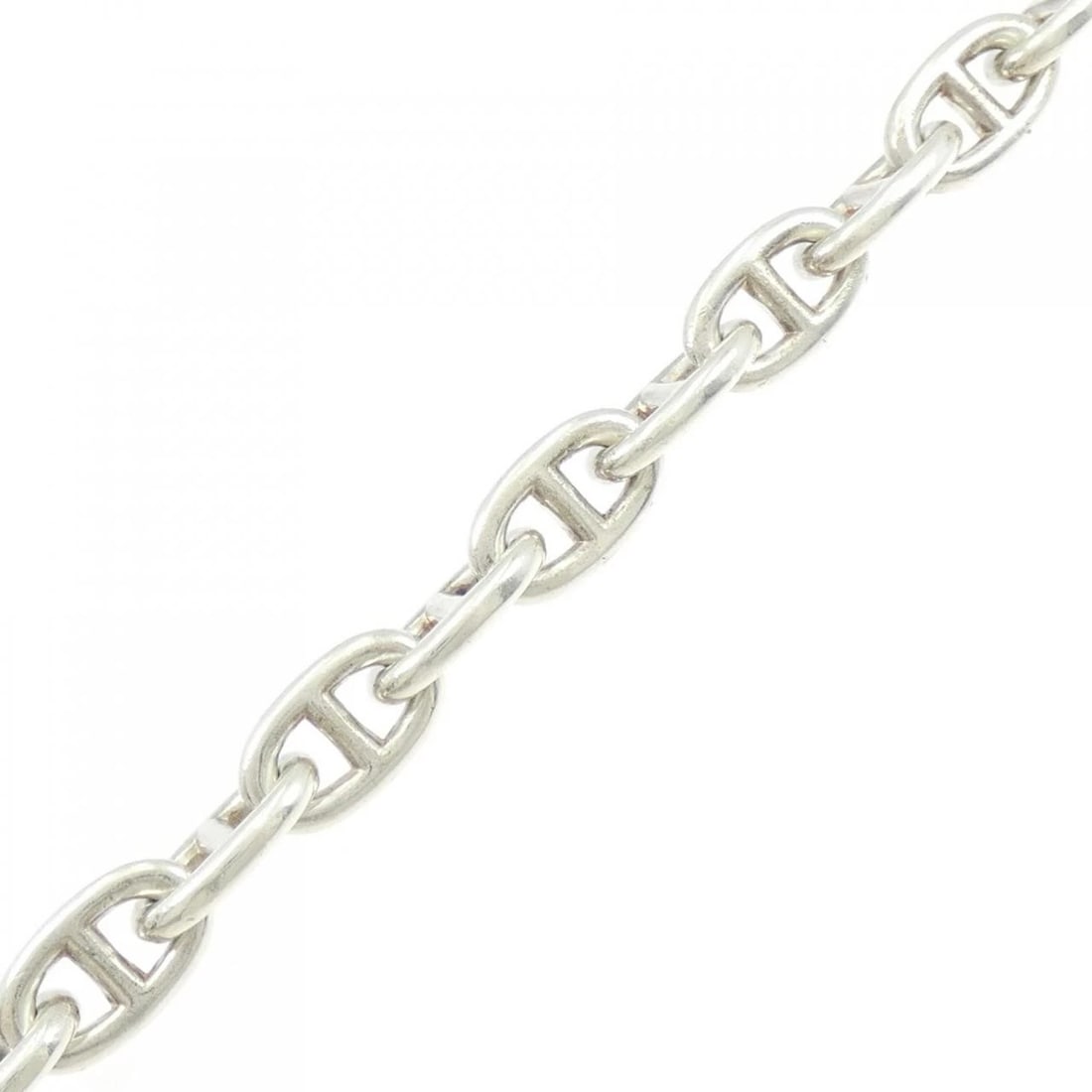 HERMES CHAINE D'ANCRE MM BRACELET: Hermes Chaine d'Ancre MM Bracelet Brand: HERMES Type/Style: Hermes Bracelet Material: Hall mark, Color: Silver Size: 23cm Max width approx: 9.1mm Accessories: None Accessories Notice: When purchasing