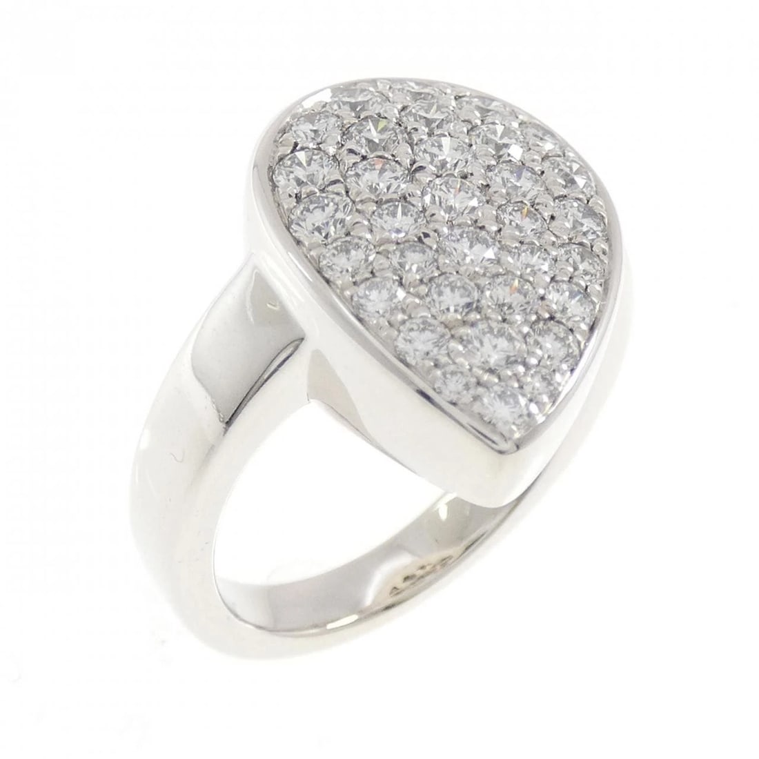 PIAGET MAGIC REFLECTION RING: PIAGET Magic Reflection Ring Brand: PIAGET Type/Style: PIAGET Ring Material: 750 white gold, Color: white gold Size: US6(52) Accessories: None Accessories Notice: When purchasing pre-owned