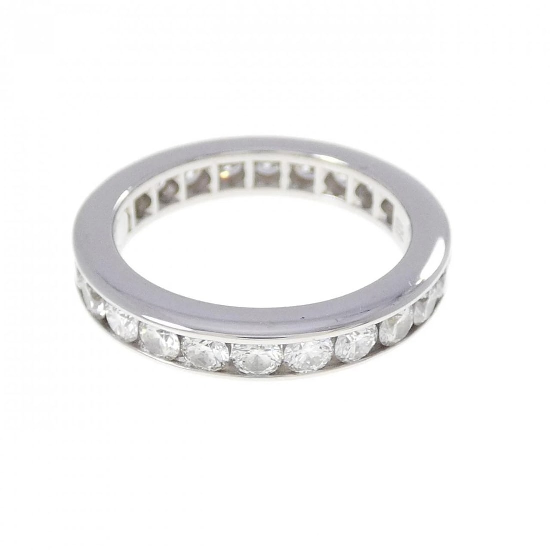 HARRY WINSTON ROUND CHANNEL SET RING: Harry Winston Round Channel Set Ring Brand: HARRY WINSTON Type/Style: Harry Winston Ring Material: Platinum950, Main Stone Natural Color: Platinum Size: US4 Accessories: None Accessories Notice: When