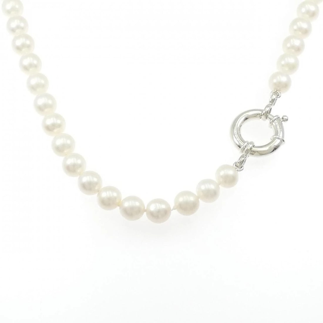 BIJOU GENDERLESS NECKLACE: Bijou Genderless Necklace Brand: Bijou de M Type/Style: Bijou De M Necklace Material: 925Silver, Color: Silver Size: 51cm Motif maximum width approx.: 20.6mm Chain maximum width approx.: 9.0mm
