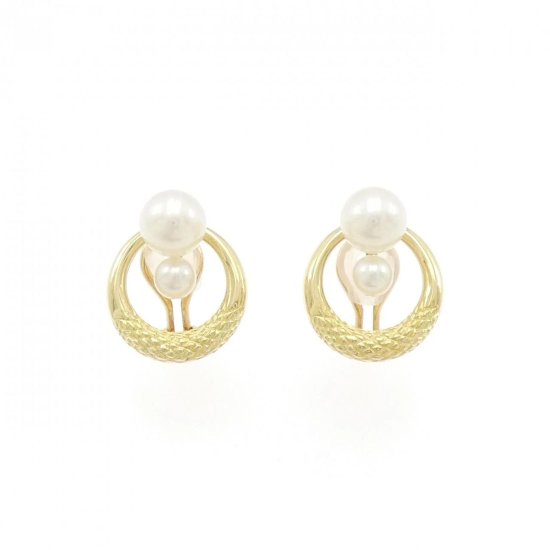 MIKIMOTO AKOYA PEARL EARRING: Mikimoto Akoya Pearl Earring Brand: MIKIMOTO Type/Style: MIKIMOTO Pierce/Earring Material: K18 yellow gold, Color: yellow gold Size: Approx. height x width: 19.0mm x 16.0mm Accessories: None