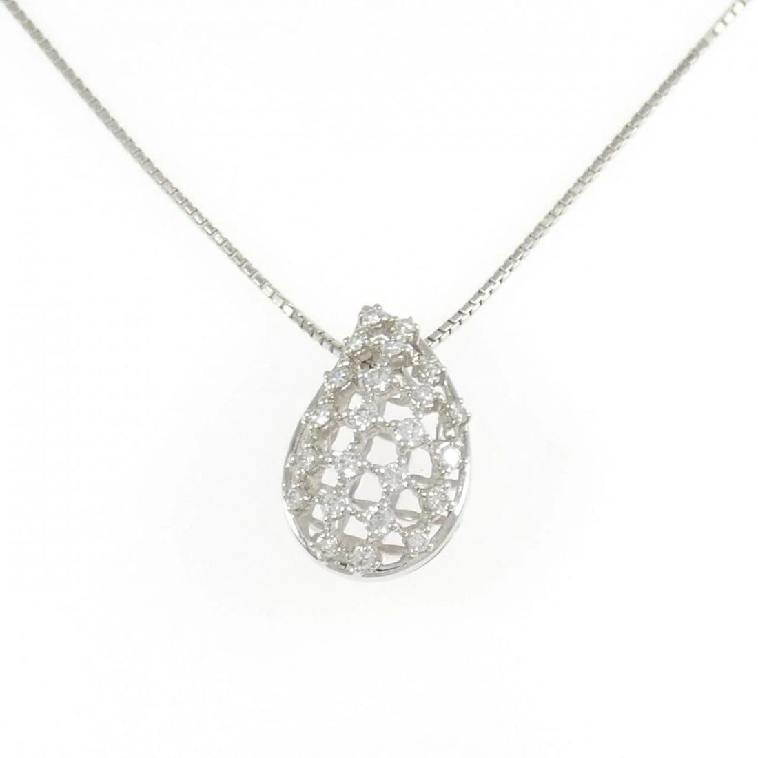 TASAKI DIAMOND NECKLACE: TASAKI Diamond Necklace Brand: TASAKI Type/Style: Tasaki Necklace Material: Platinum900/Platinum850, Main Stone Natural Color: Platinum Size: 40cm Pendant length approx. x width approx.: 20.4mmx12.7mm