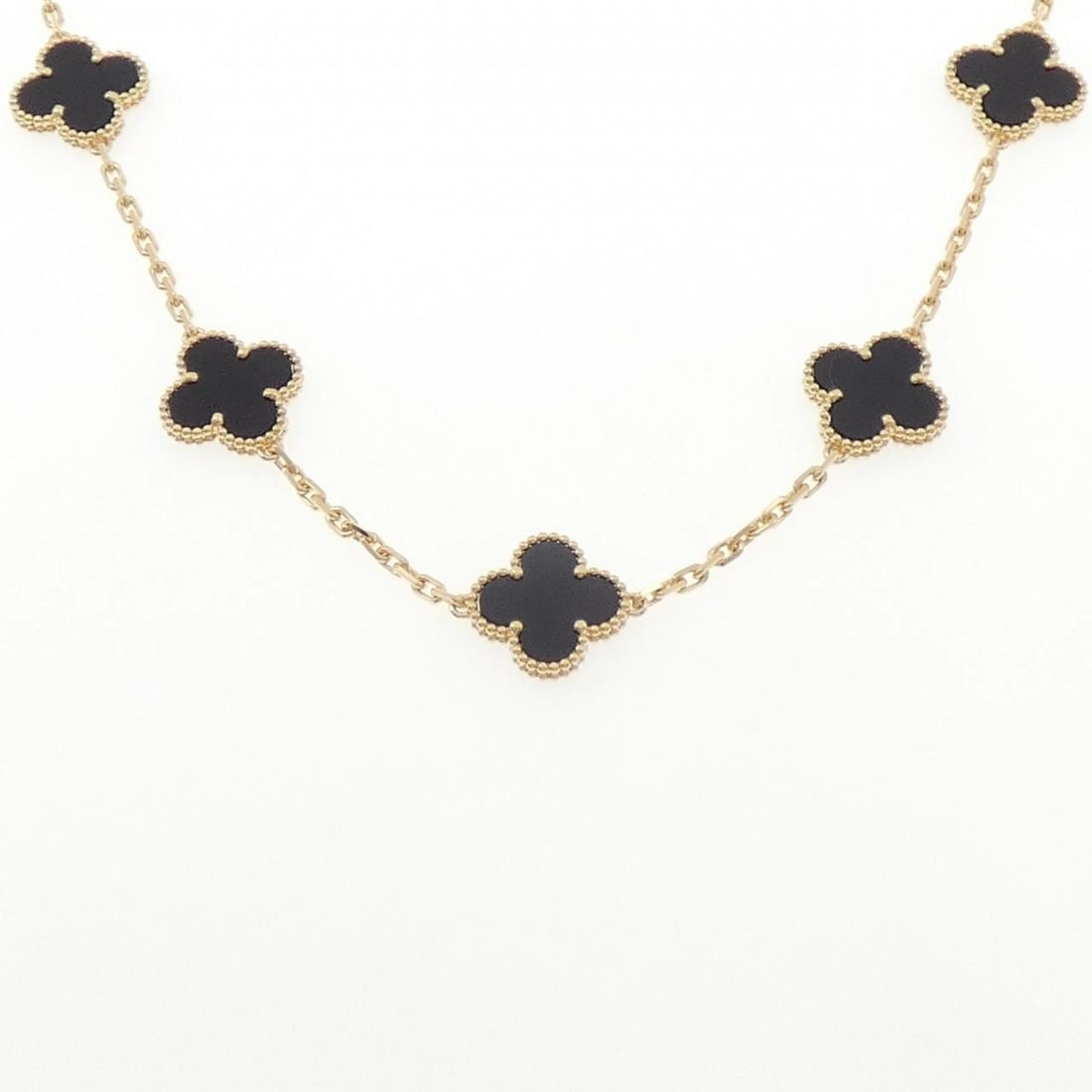 VAN CLEEF & ARPELS ALHAMBRA 10 MOTIF NECKLACE: Van Cleef & Arpels Alhambra 10 Motif Necklace Brand: Van Cleef & Arpels Type/Style: Van Cleef & Arpels Necklace Material: 750 yellow gold, Color: yellow gold Size: 43cm Motif maximum width approx.: 14