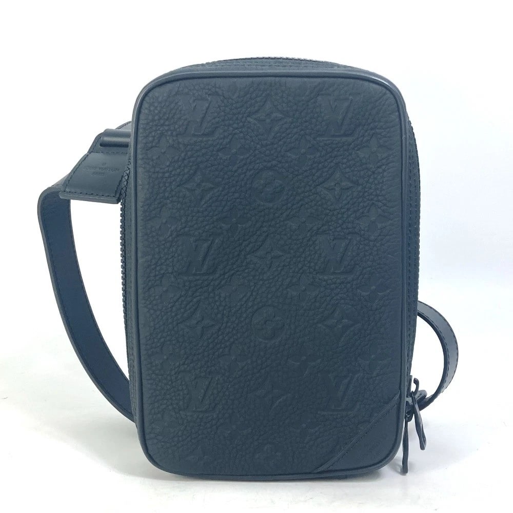 LOUIS VUITTON MONOGRAM UTILITY SIDE BAG CROSS BODY BAG: LOUIS VUITTON Monogram Utility side bag Cross body bag Brand: LOUIS VUITTON Type/Style: Shoulder Bag Material: Taurillon Clece Color: Blackxorange Size: W6.1xH9.3xD1.8inch / W15.5cmxH23.5cmxD4.5cm
