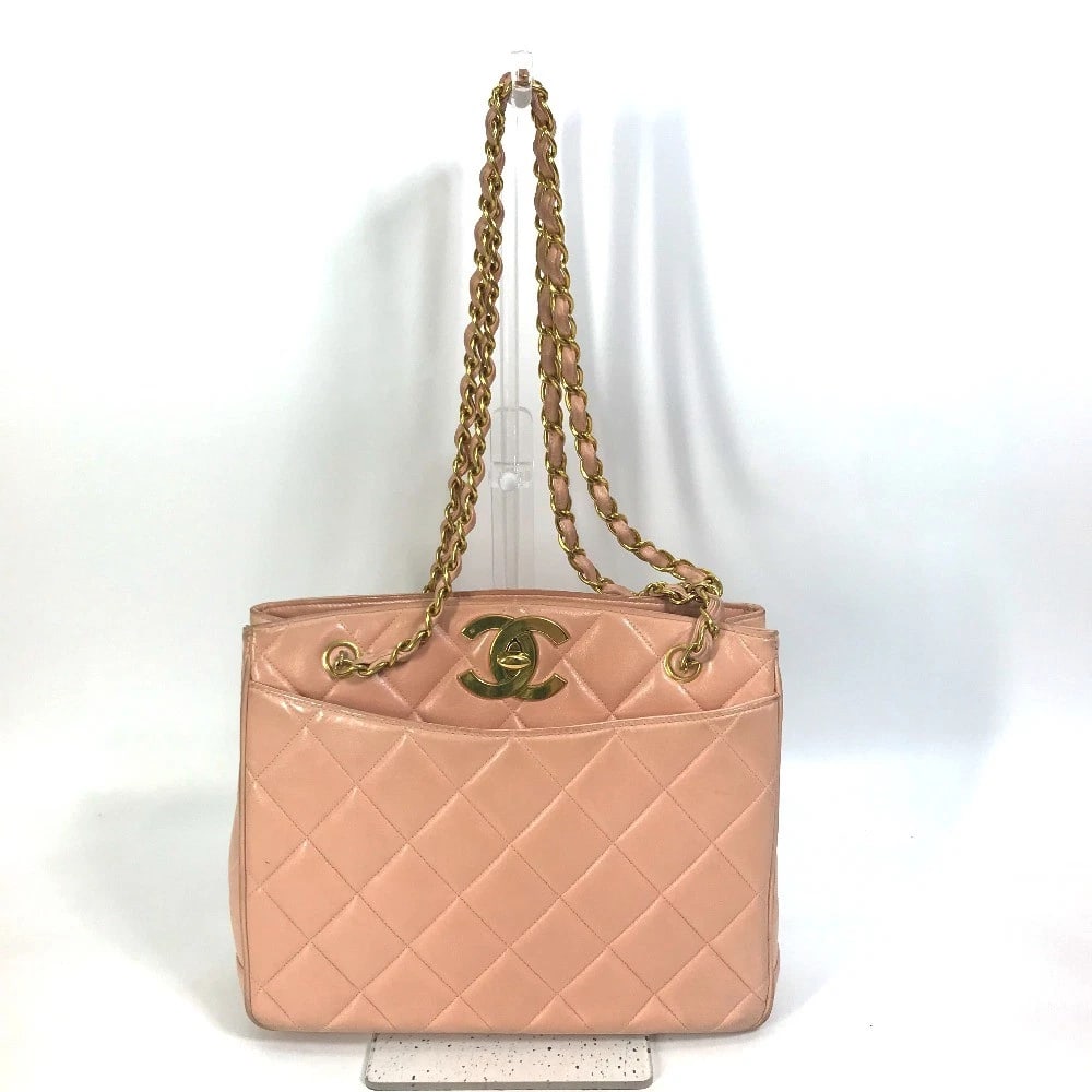 CHANEL CC CC MARK SHOULDER MATELASSE QUILTED BAG: CHANEL CC CC Mark Shoulder Matelasse Quilted Bag Brand: CHANEL Type/Style: Shoulder Bag Material: Lambskin Leather Color: pink/GoldHardware Size: W10.6xH7.9xD3.0inch / W27cmxH20cmxD7.5cm Accessories: