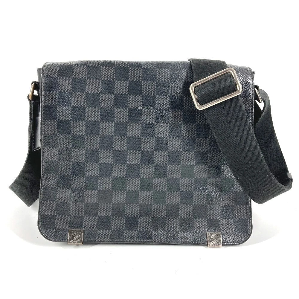 LOUIS VUITTON DAMIER GRAPHITE DISTRICT PM NM CROSSBODY: LOUIS VUITTON Damier Graphite District PM NM Crossbody Brand: Louis Vuitton Type/Style: Shoulder Bag Material: DamierGraphiteCanvas Color: Black Size: W9.8xH9.1xD2.8inch / W25cmxH23cmxD7cm