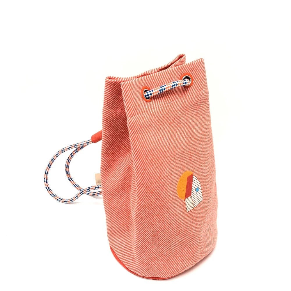 HERMES EPOPE DRAWSTRING BAG CROSSBODY BAG: HERMES epope Drawstring Bag Crossbody Bag Brand: HERMES Type/Style: Shoulder Bag Material: Canvas Color: Orange Size: W8.3xH13.0xD7.9inch / W21cmxH33cmxD20cm Handle: 25.6inch / 65cm Accessories: N