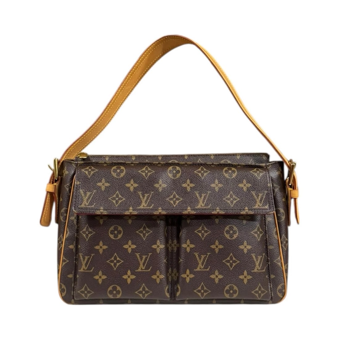 LOUIS VUITTON SHOULDER BAG MONOGRAM CANVAS: LOUIS VUITTON Shoulder Bag Monogram canvas Brand: LOUIS VUITTON Type/Style: Shoulder Bag Material: Exterior Material Monogram canvas Color: Exterior color Brown Size: W12.6 x H9.1 x D3.9inch Acces
