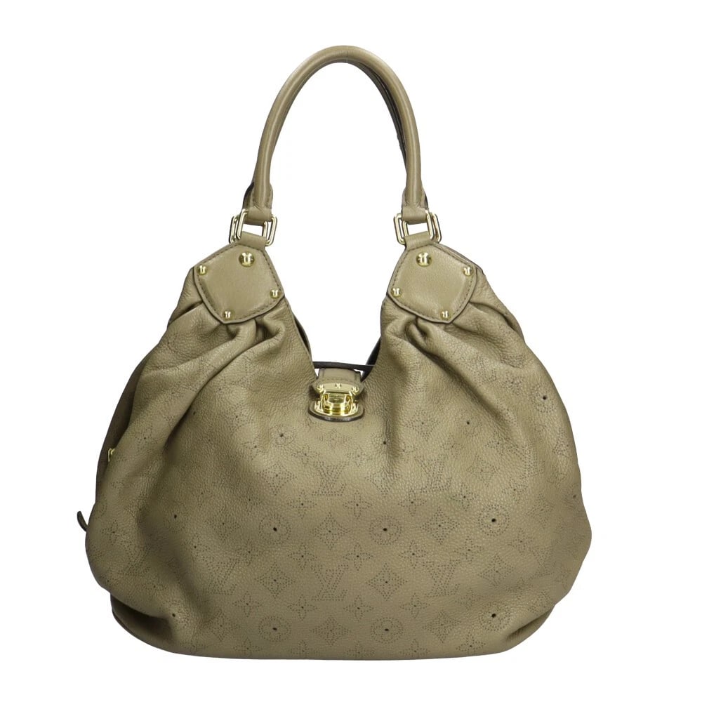 LOUIS VUITTON XL SHOULDER BAG MONOGRAM MAHINA MAHINA: LOUIS VUITTON XL Shoulder Bag Monogram Mahina Mahina Brand: LOUIS VUITTON Type/Style: Shoulder Bag Material: Exterior Material Monogram Mahina Color: Exterior color gray Size: W13.6 x H11.0 x D6.3inch
