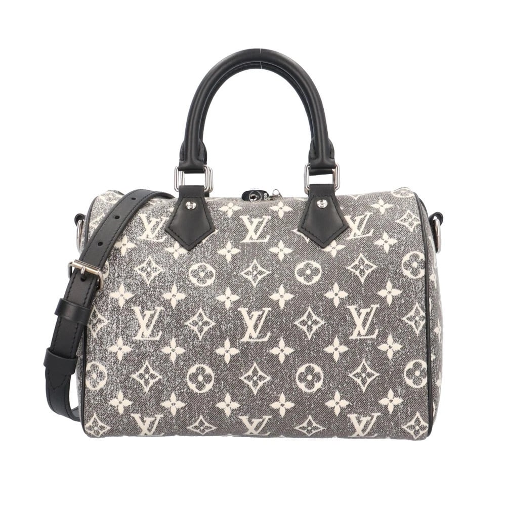 LOUIS VUITTON SHOULDERBAG MONOGRAM JACQUARD DENIM: LOUIS VUITTON ShoulderBag Monogram jacquard denim Brand: LOUIS VUITTON Type/Style: Shoulder Bag Material: Exterior Material Monogram jacquard denim Color: Exterior color Grinoir Size: W9.8 x H7.5 x D5