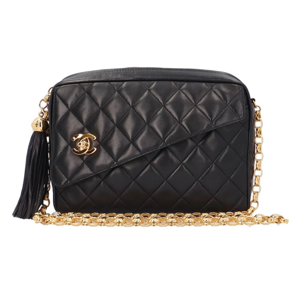 CHANEL SHOULDER BAG CROSS BODY LAMBSKIN CHAINSHOULDER: CHANEL Shoulder Bag Cross Body lambskin ChainShoulder Brand: CHANEL Type/Style: Shoulder Bag Material: Exterior Material lambskin Color: Exterior color black Size: W9.1 x H6.3 x D2.6inch Accessori