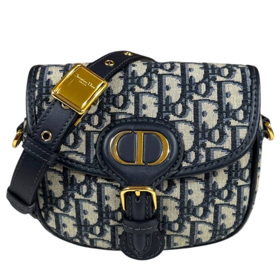DIOR SHOULDER BAG CROSS BODY LEATHER BOBBY SMALL: Dior Shoulder Bag Cross Body leather bobby small Brand: Dior Type/Style: Shoulder Bag Material: Exterior Material leather Color: Exterior color Navy Size: W6.7 x H5.9 x D2.0inch Accessories: None
