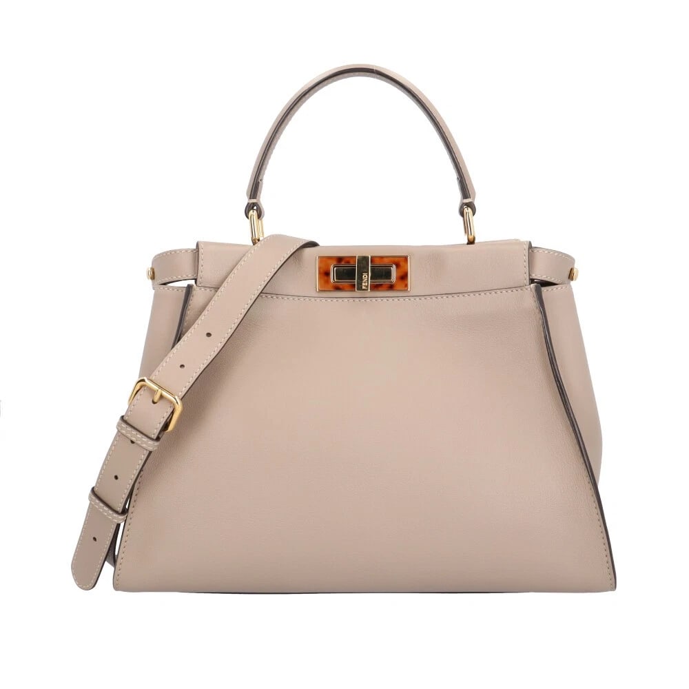 FENDI MEDIUM SHOULDER BAG CROSS BODY LEATHER: FENDI medium Shoulder Bag Cross Body leather Brand: FENDI Type/Style: Shoulder Bag Material: Exterior Material leather Color: Exterior color Gurege Size: W13.0 x H9.1 x D4.9inch Handle:12.2inch Ac