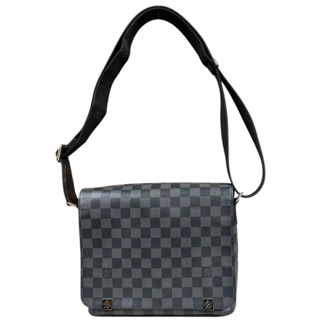 LOUIS VUITTON SHOULDER BAG DAMIER GRAFITTO CANVAS: LOUIS VUITTON Shoulder Bag Damier Grafitto Canvas Brand: LOUIS VUITTON Type/Style: Shoulder Bag Material: Exterior Material Damier Grafitto Canvas Color: Exterior color gray Size: W9.8 x H9.1 x D2.8in