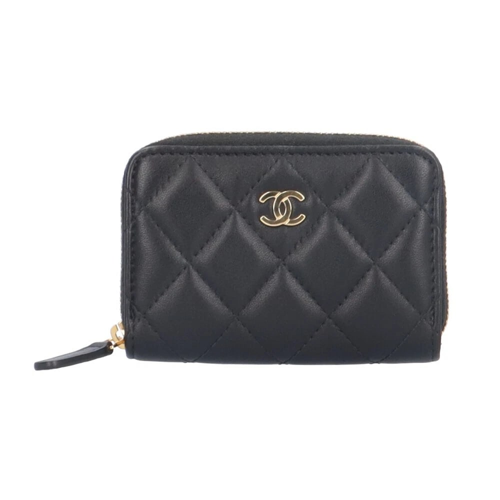 CHANEL COIN PURSE LAMBSKIN MATRASSE: CHANEL coin purse lambskin Matrasse Brand: CHANEL Type/Style: coin purse Material: Exterior Material lambskin Color: Exterior color black Size: W4.1 x H3.0x D0.8inch Accessories: None Accessories