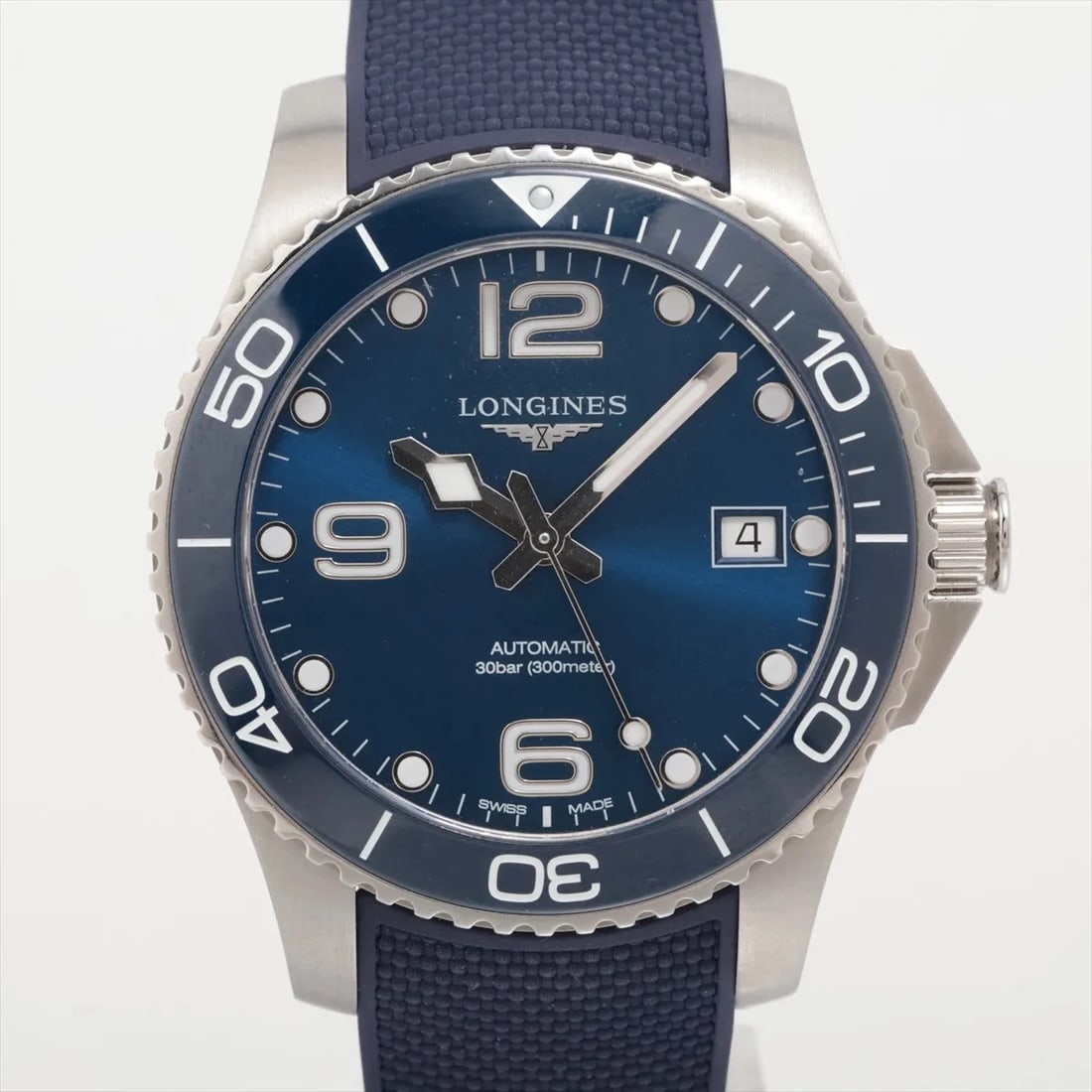 LONGINES HYDRO CONQUEST SS & RUBBER AT BLUE DIAL WATCH: Longines Hydro Conquest Ss & Rubber At Blue Dial Watch Brand: Longines Type/Style: Wristwatch Material: SS & Rubber Color: Dial Color Blue Size: Case:W1.2 x H1.2inch / W39 x H39 Circumference of Wrist
