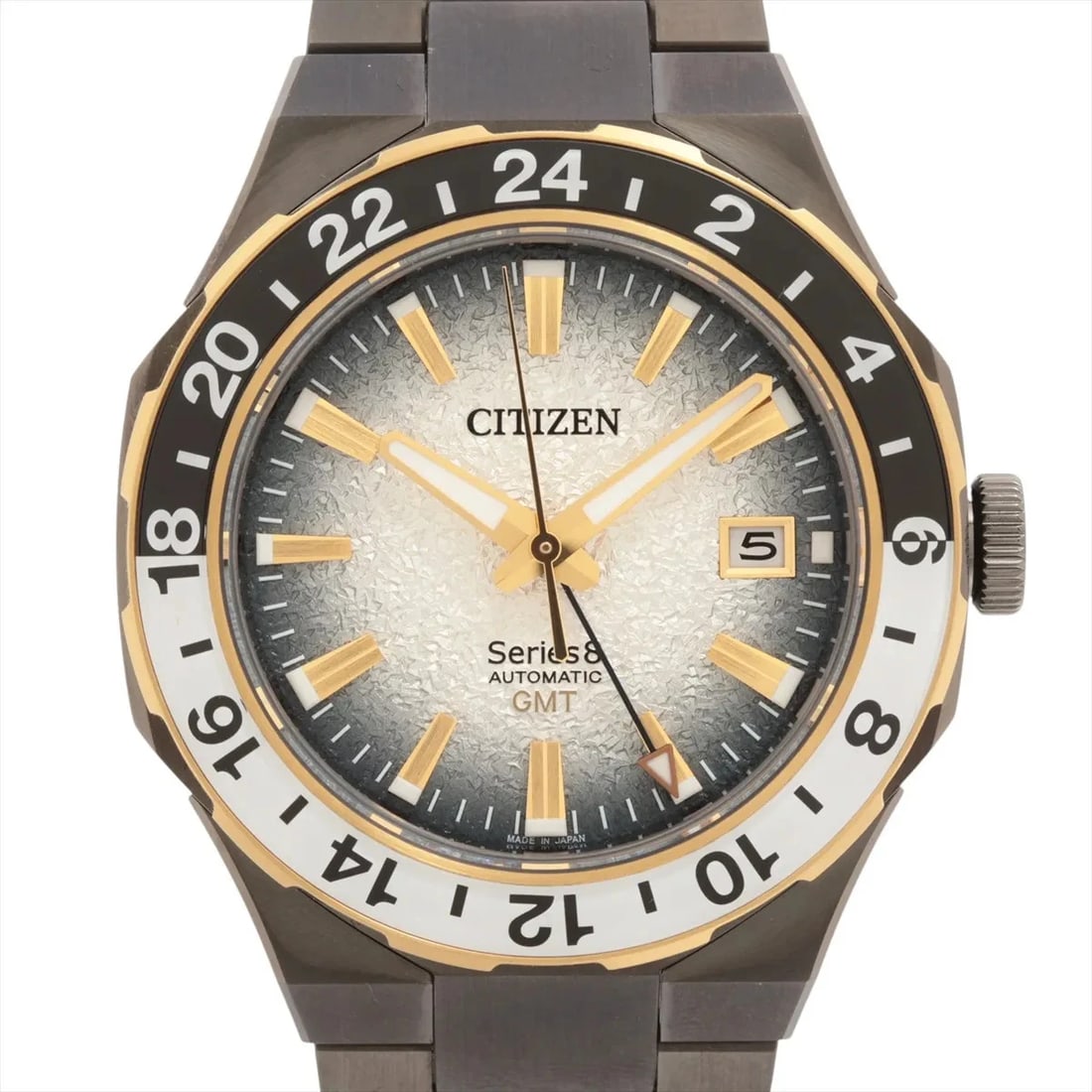 CITIZEN SERIES SS AT SILVER WATCH: Citizen Series Ss At Silver Watch Brand: CITIZEN Type/Style: Wristwatch Material: SS Color: Dial Color Silver Size: Case:W1.6 x H1.6inch / W41 x H41 Circumference of Wrist:8.3inch / 21 Accessories