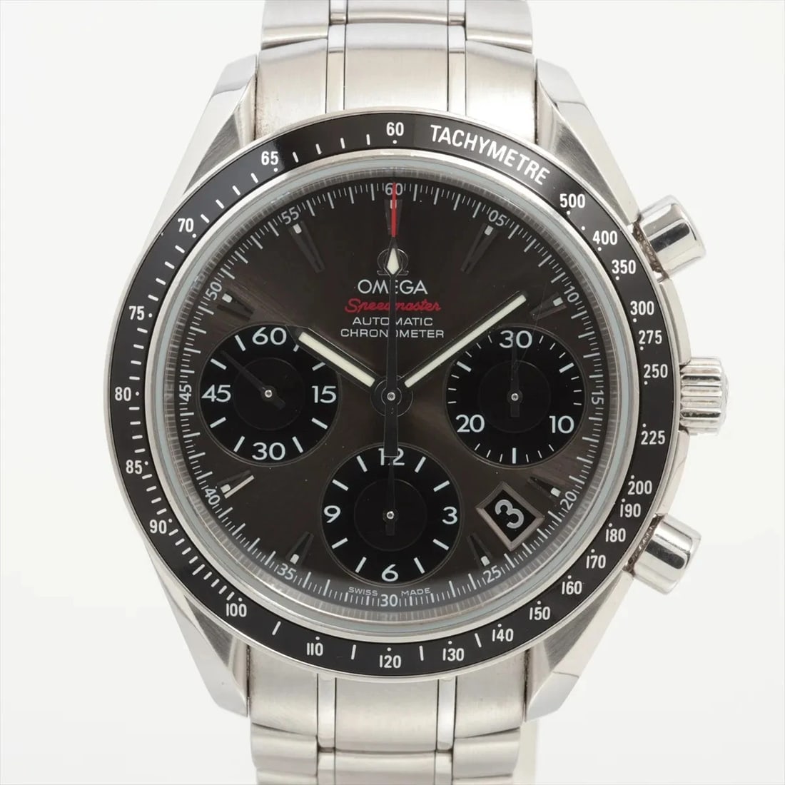 OMEGA SPEEDMASTER DATE CHRONOMETER SS AT BLACK DIAL WATCH: Omega Speedmaster Date Chronometer Ss At Black Dial Watch Brand: Omega Type/Style: Wristwatch Material: SS Color: Dial Color Black Size: Case:W1.6 x H1.6inch / W40 x H40 Circumference of Wrist:5.7inch