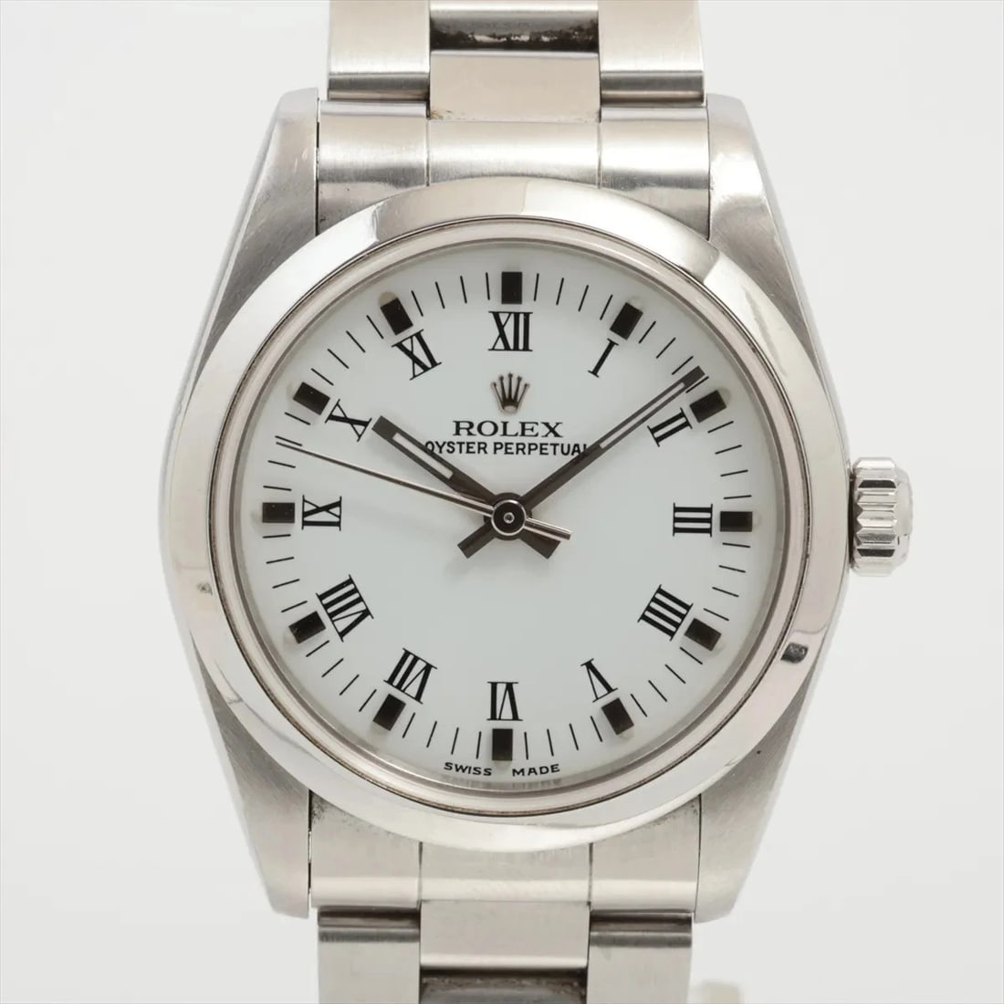 ROLEX OYSTER PERPETUAL SS AT WHITE DIAL WATCH: Rolex Oyster Perpetual Ss At White Dial Watch Brand: Rolex Type/Style: Wristwatch Material: SS Color: Dial Color White Size: Case:W1.2 x H1.2inch / W31 x H31 Circumference of Wrist:5.7inch / 14.5