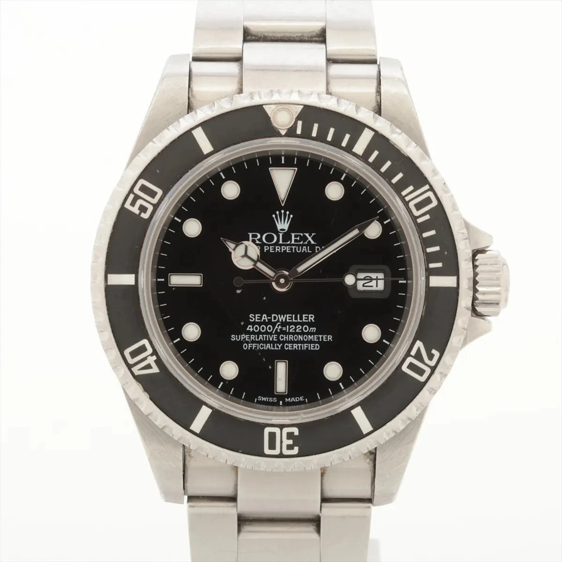 ROLEX SEA-DWELLER SS AT BLACK DIAL WATCH: Rolex Sea-Dweller Ss At Black Dial Watch Brand: Rolex Type/Style: Wristwatch Material: SS Color: Dial Color Black Size: Case:W1.6 x H1.6inch / W40 x H40 Circumference of Wrist:6.3inch / 16 Accesso