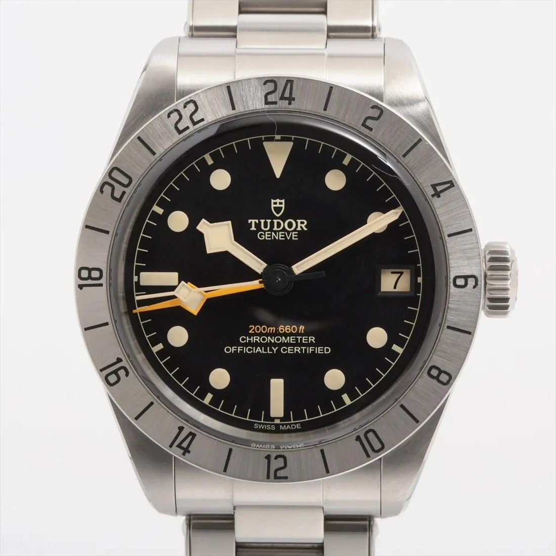 TUDOR BLACK BAY PROS SS AT BLACK DIAL WATCH: Tudor Black Bay Pros Ss At Black Dial Watch Brand: Tudor Type/Style: Wristwatch Material: SS Color: Dial Color Black Size: Case:W1.2 x H1.2inch / W39 x H39 Circumference of Wrist:7.1inch / 18 Acce