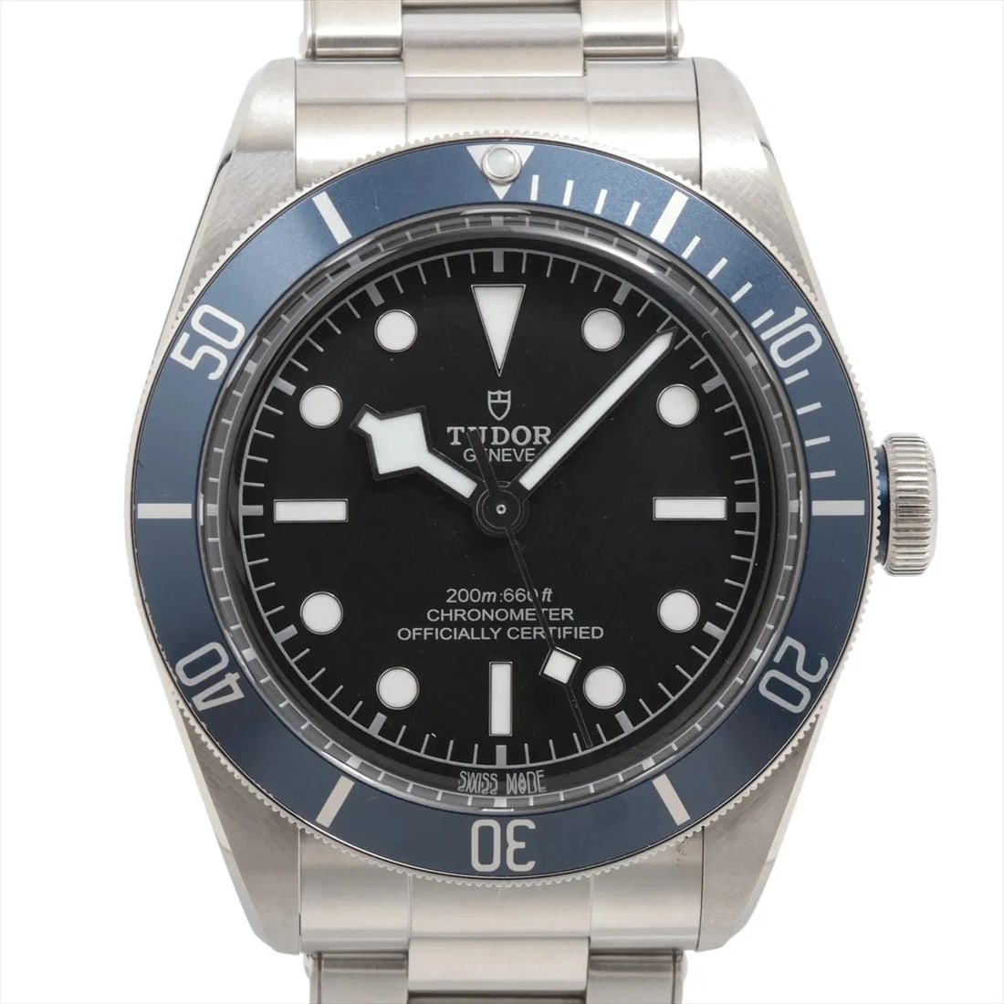 TUDOR BLACK BAY SS AT BLACK DIAL WATCH: Tudor Black Bay Ss At Black Dial Watch Brand: Tudor Type/Style: Wristwatch Material: SS Color: Dial Color Black Size: Case:W1.6 x H1.6inch / W41 x H41 Circumference of Wrist:7.9inch / 20 Accessori